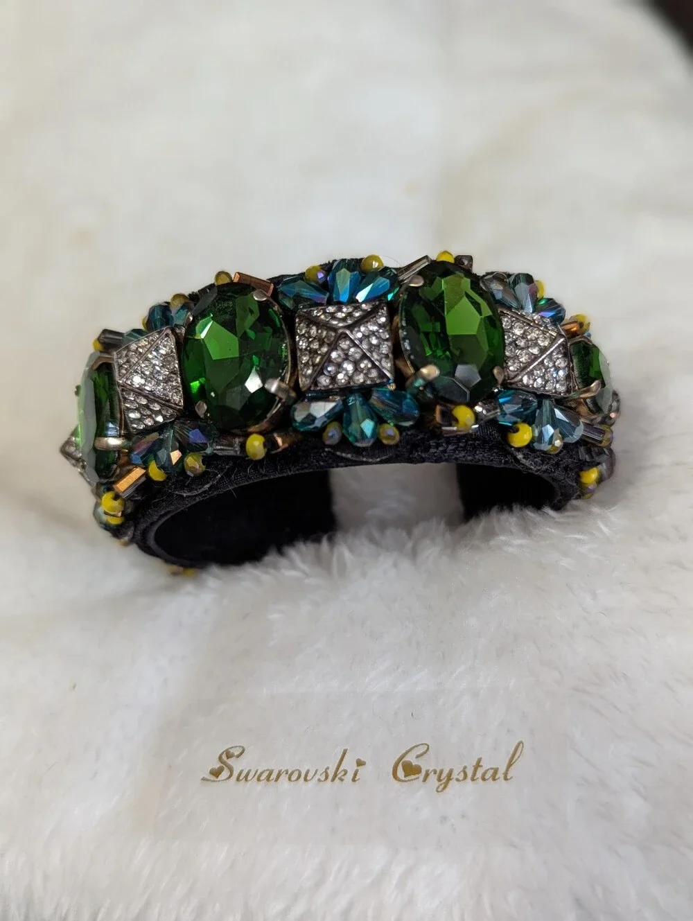 Swarovski Crystals Bracelet Jewels Galore Metal Covered Cuff Beautiful Gold Cake